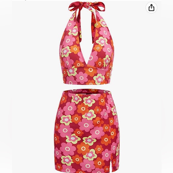 *Never worn* Floral two-piece skirt and halter set 🌸 - Picture 1 of 4